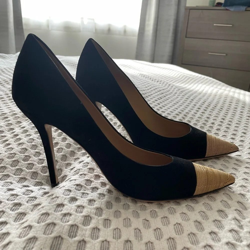 Salvatore Ferragamo Black Suede + Gold Chain Cap Tip Stilettos - 6.5 - Picture 6 of 9
